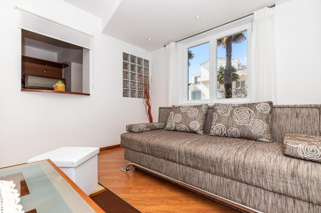פורץ Apartments Ada Near The Sea מראה חיצוני תמונה
